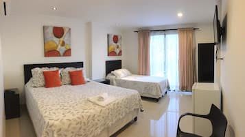 Triple Room, 3 Twin Beds | Free WiFi