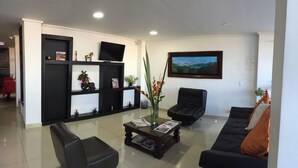 Lobby sitting area - Terraza Hotel Villavicencio (Villavicencio)