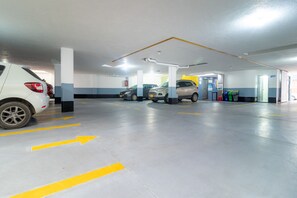 Free self-parking - Ayenda Normandy (Bogotá)