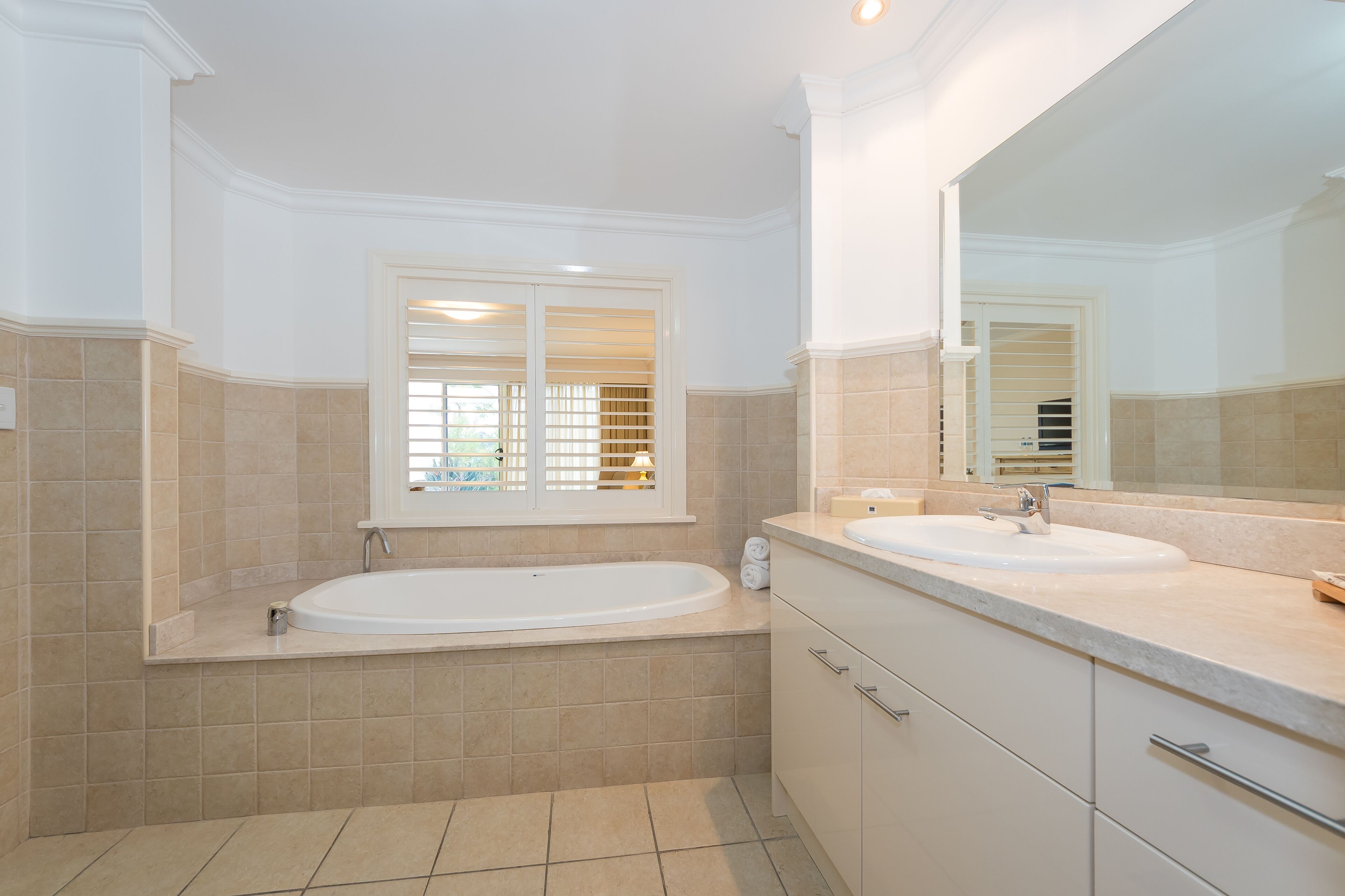 studio | bathroom | free toiletries, hair dryer, bathrobes, towels