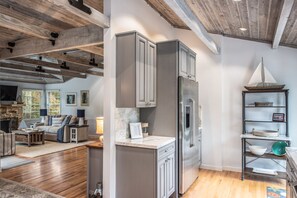 Interior - 3768 Belle Folie ~ Beautifully Updated Carmel Home (Carmel)