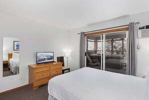 1 bedroom, iron/ironing board, free WiFi, bed sheets - 65 Glaciers Reach this 1br home has a hot tub & pool in Whistler Village (Whistler)