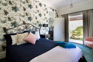 1 bedroom, iron/ironing board, free WiFi, bed sheets - Private, Cosy 3 Room Queen Suite with  Pool, Arcadia (Dural)
