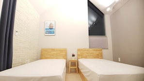 Dúplex | 1 habitación, ropa de cama de alta calidad y escritorio