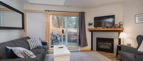 Smart-TV, Kamin, DVD-Player, Stereoanlage
