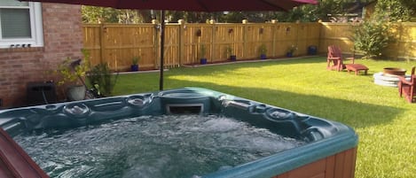 Baignoire à remous extérieure