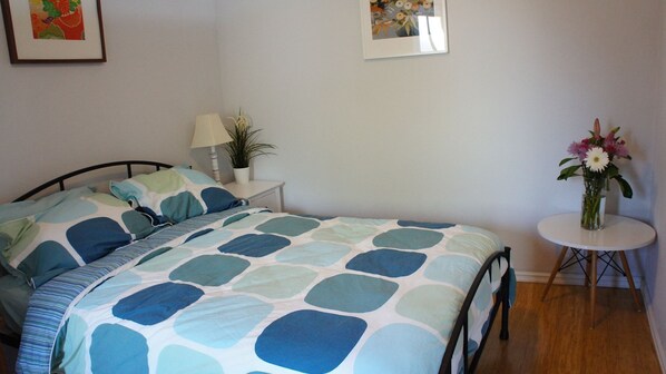 1 chambre, fer et planche à repasser, Wi-Fi, draps fournis