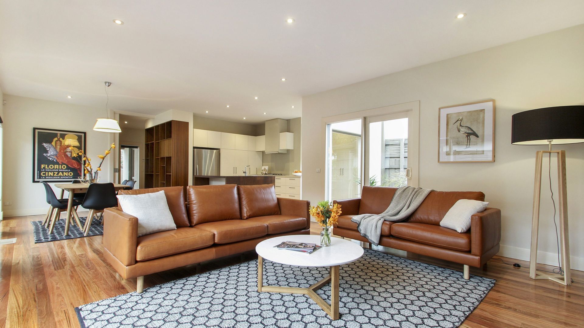 Sandy Style - close to beach and shops