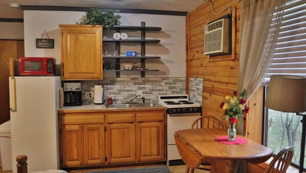 Kitchen in Dogwood