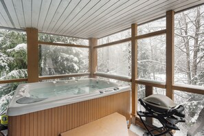 Indoor spa tub - 76 Glaciers Reach this 2br home has a hot tub & pool in Whistler Village (Whistler)