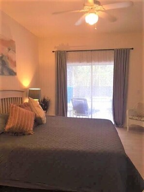 4 bedrooms, iron/ironing board, WiFi, bed sheets - 2 Master Suites and a Private South Facing Pool with a Forest View with a Games Room for the kids. (Kissimmee)