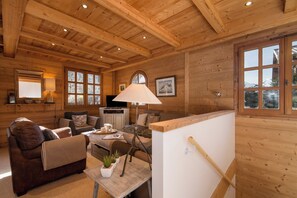 TV, DVD player, stereo - Chalets d'Henri 63, Argentière (Chamonix), France (Argentière (Chamonix))