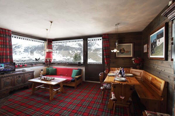 تناول الطعام