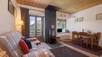 Flachbildfernseher, Kamin