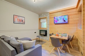 TV, DVD player, stereo