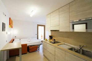 2 soverom, wi-fi (inkludert) og sengetøy