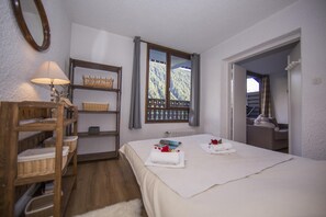 3 bedrooms, free WiFi, bed sheets