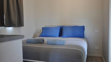 Deluxe 1 Bedroom Cabin - Sleeps 2 | Wi-Fi gratuito, lenzuola