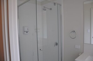 Shower, hair dryer, towels - Discovery Parks - Kangaroo Island (Karatta)