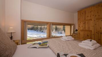 2 bedrooms, free WiFi, bed sheets