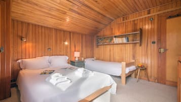 5 Schlafzimmer, Bügeleisen/Bügelbrett, kostenloses WLAN, Bettwäsche