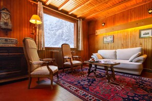 TV, DVD player, stereo