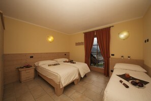 2 chambres, Wi-Fi gratuit, draps fournis