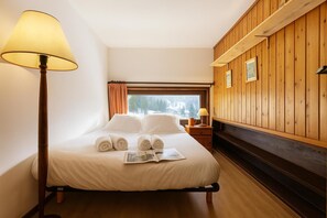 2 soverom og sengetøy