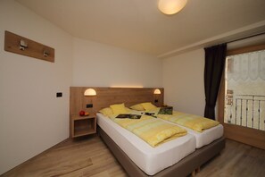 2 bedrooms, free WiFi, bed sheets - Reno, Livigno, Italy (Livigno)