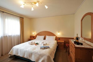 2 bedrooms, free WiFi, bed sheets, wheelchair access