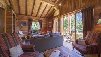 Télévision, chaîne hi-fi