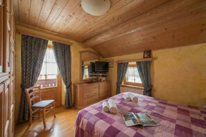 3 chambres, accès au Wi-Fi (inclus), literie fournie