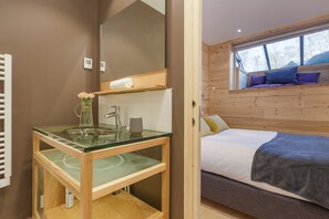 6 chambres, Wi-Fi gratuit, draps fournis