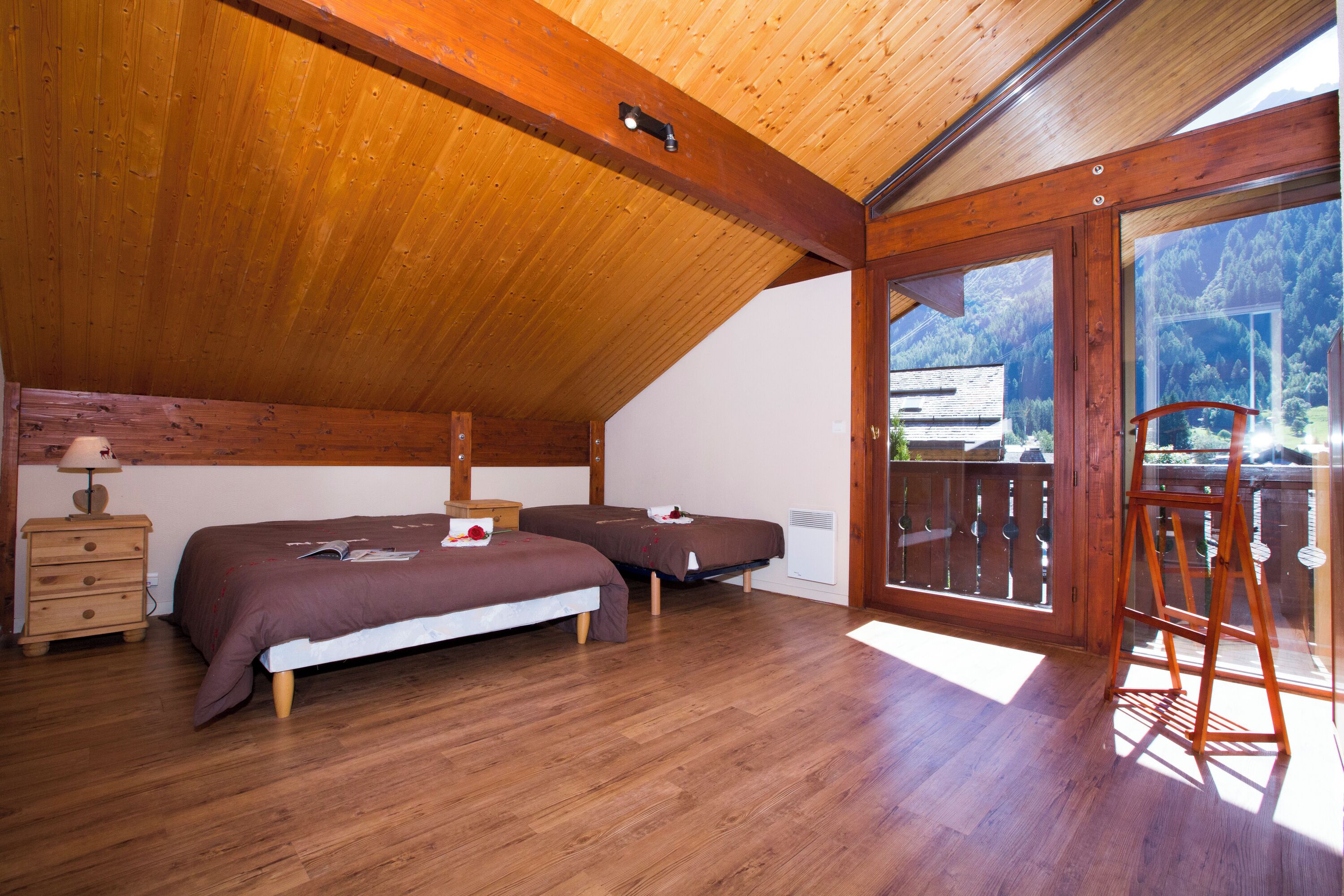3 bedrooms, free WiFi, bed sheets