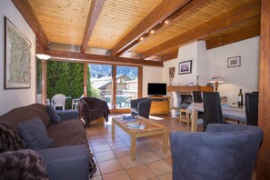 TV - Chalet Résidence Chantey Mourry 67, Argentière (Chamonix), France (Argentière (Chamonix))