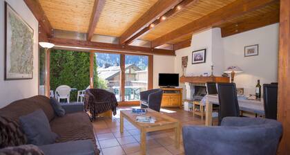 Chalet Chantey Mourry67 Ski Chalet | Sleeps 8–9, Argentière (Chamonix), France