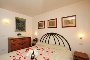 2 chambres, bureau, Wi-Fi gratuit, draps fournis