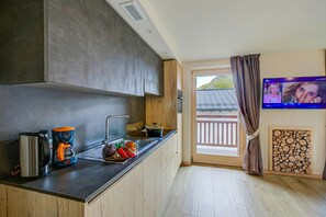 Fridge, microwave, oven, stovetop - Cimone, Livigno, Italy (Livigno)