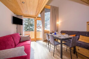 Living and dining room