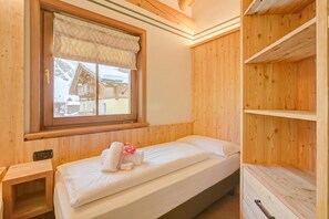 Bedroom - Bucaneve, Livigno, Italy (Livigno)