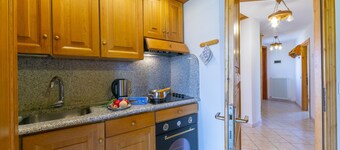 Cervo Ski in - Ski out 200m, Livigno, Italy