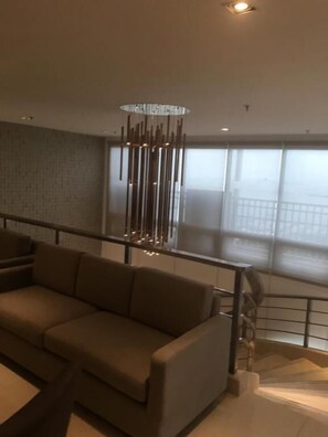 42-inch flat-screen TV with cable channels, TV, DVD player - MaxStays Max View at Breeze Residences (Pasay)