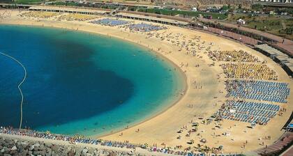 Villa-Tauro, freistehend mit solar/elektrisch beheiztem Pool und Garten