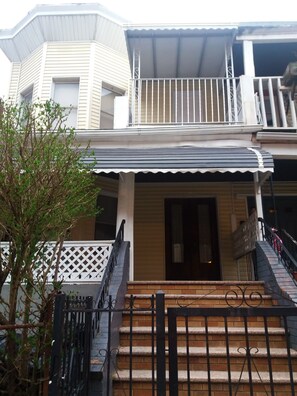 مدخل المنشأة