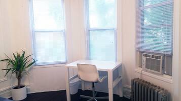 Standard Double Room, 1 Queen Bed, Shared Bathroom | Individually decorated, individually furnished, iron/ironing board