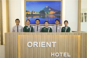Reception - Orient Hotel (Mandalay)