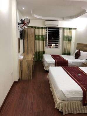 Deluxe Twin Room | Minibar, desk, iron/ironing board, free WiFi - TK 134 Hotel (Hanoi)