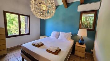 5 bedrooms, iron/ironing board, WiFi