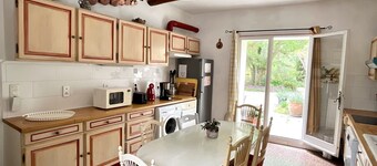 IN VENDITA, autentico casale vicino ad Avignone, Lubéron e il monte Ventoux.