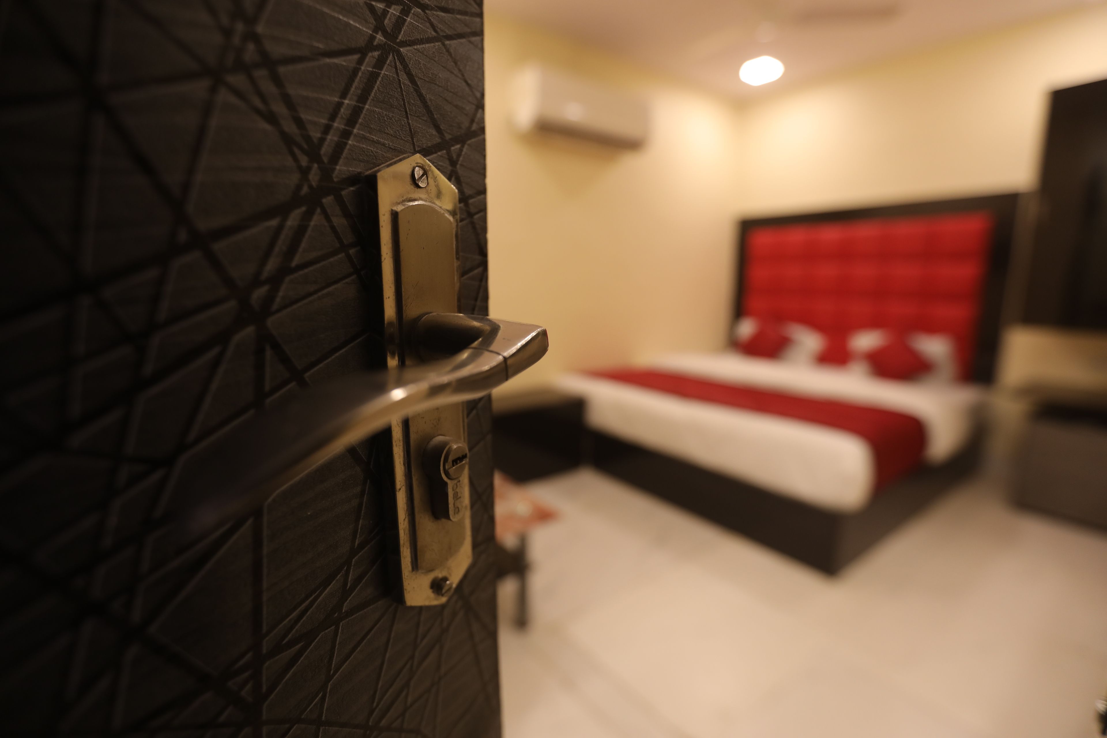 Economy Room (Non AC) | In-room safe, desk, rollaway beds, free WiFi